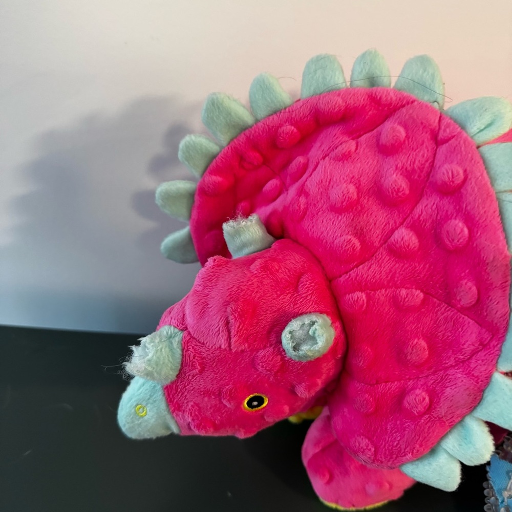 Vibrant Dog Toy Collection - Picture 6 of 9